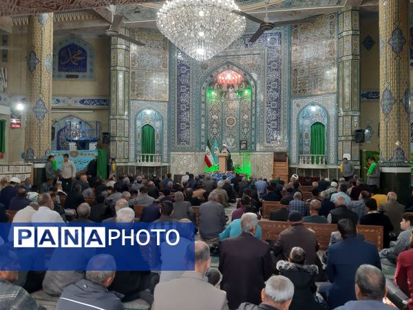 نماز عبادی سیاسی جمعه با حضور پرشور عموم مردم شهرستان ورامین