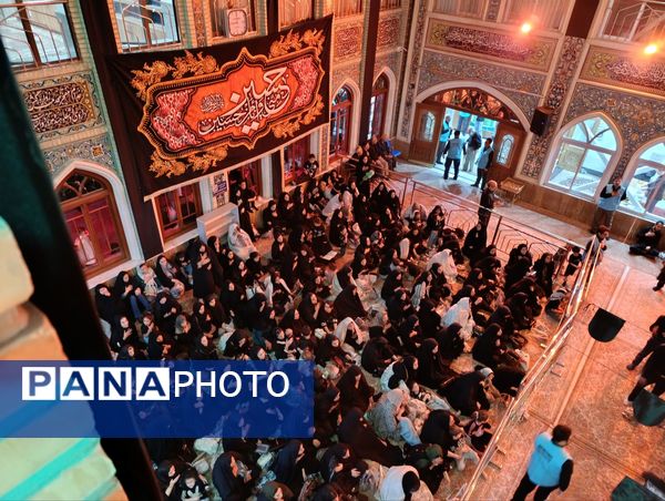 مراسم عزاداری امام حسین (ع) در شب تاسوعای حسینی 