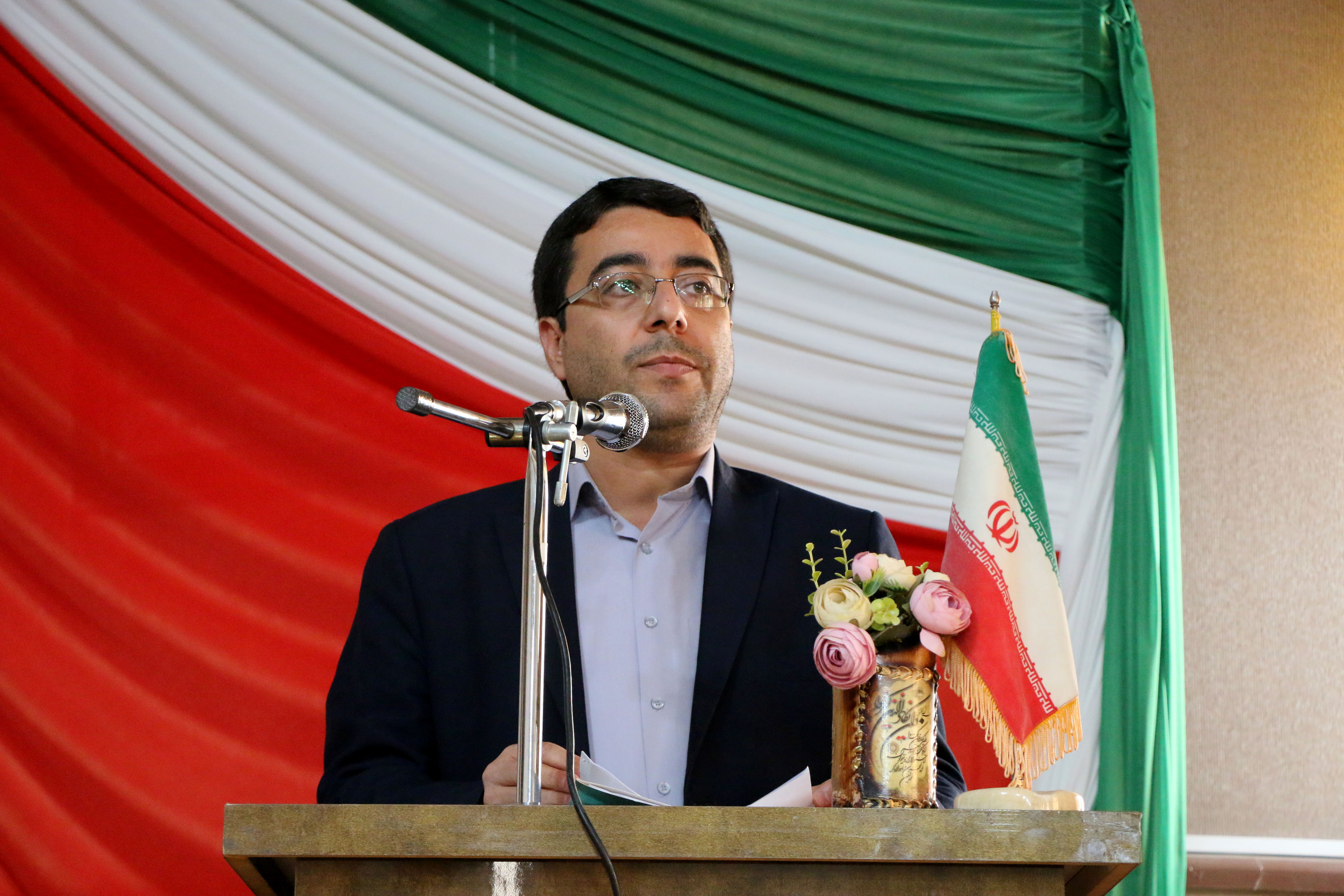 تبیین مسئولانه وقایع روز، مأموریت راهبردی مدرسه در عصر جنگ رسانه‌ای است