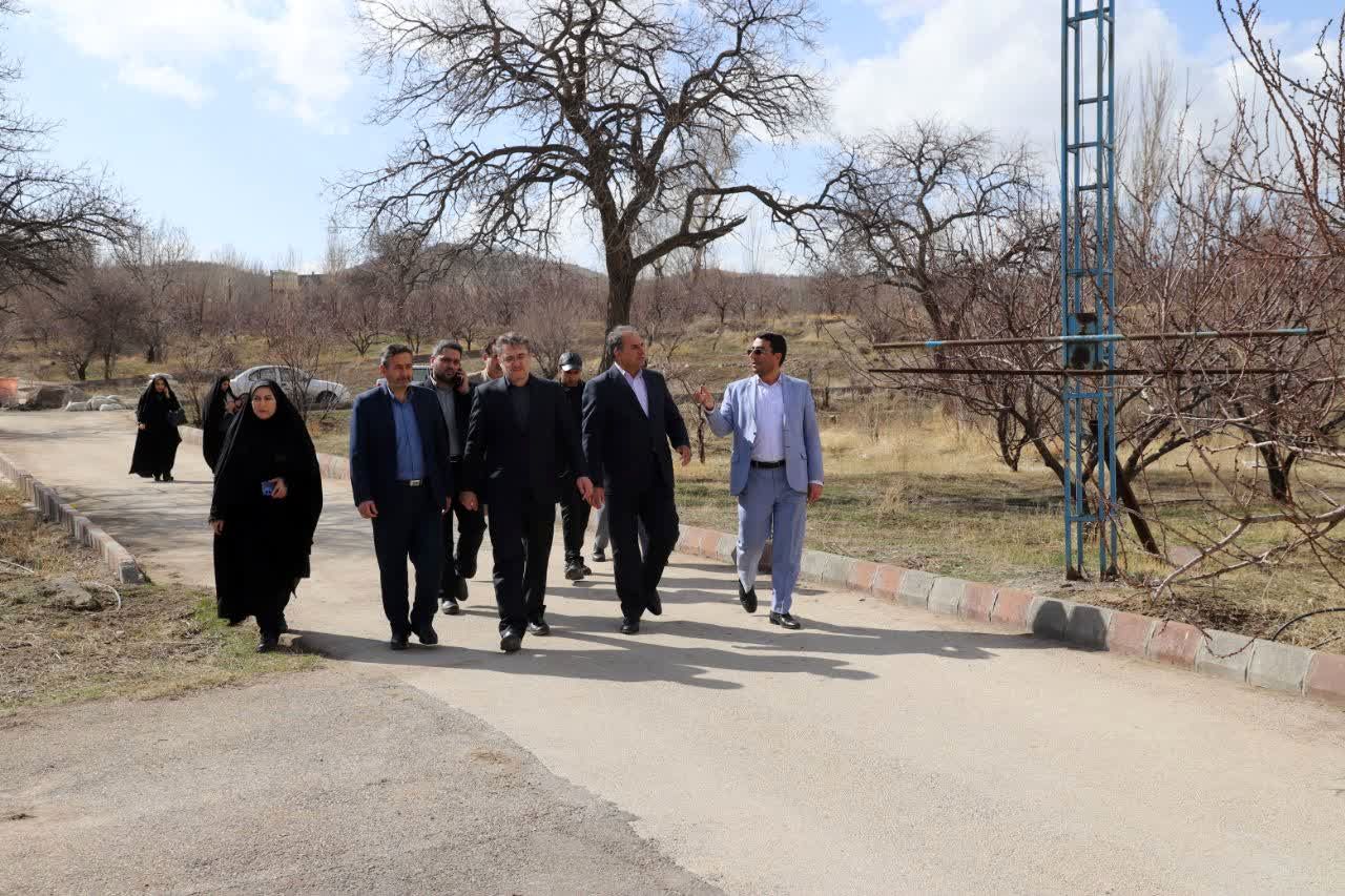 بازدید مدیرکل فرهنگی و هنری وزارت آموزش‌وپرورش از اردوگاه‌های دانش‌آموزی الغدیر و کوثر تبریز