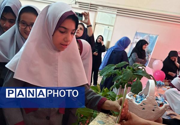 جشن عاطفه‌ها در منطقه ۱۸ پایتخت