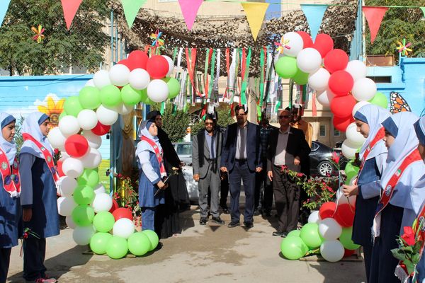 مراسم نمادین آیین بازگشایی مدارس در دبیرستان شاهد خیر سجادیه 