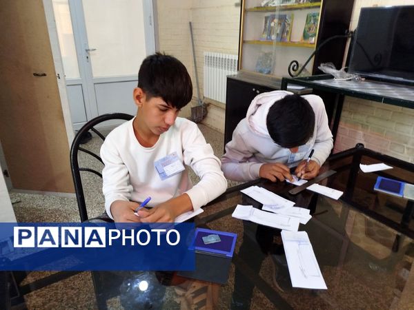 انتخابات شورای دانش‌آموزی در دبیرستان پسرانه متوسطه اول شهید اسکندری شهرستان کاشمر 