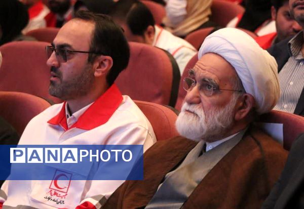 تجلیل از خیرین، پیشکسوتان و داوطلبان فعال جمعیت هلال احمر شهرستان جاجرم 