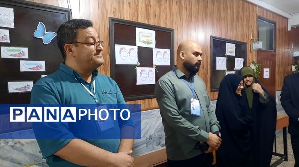 بازدید فرماندار مشهد از ستاد انتخاباتی منطقه ۱۶ مشهد