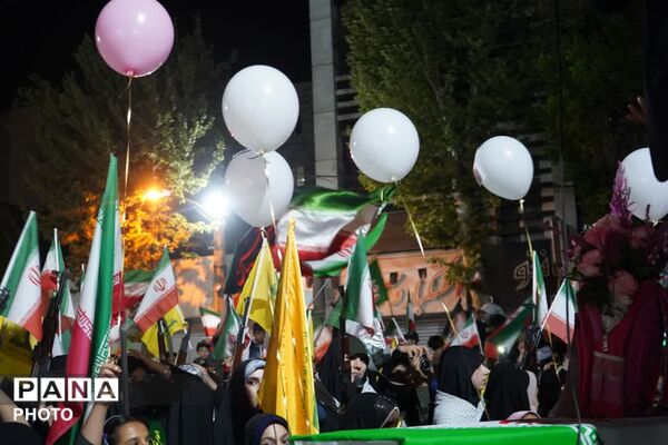 تجلیل از دخترانِ شهدا و یادآوری فداکاری دختران میناب در شب‌های لاله نظرآباد