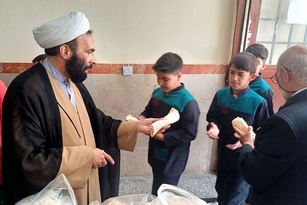 برگزاری مراسم دهه کرامت در بهارستان ۲
