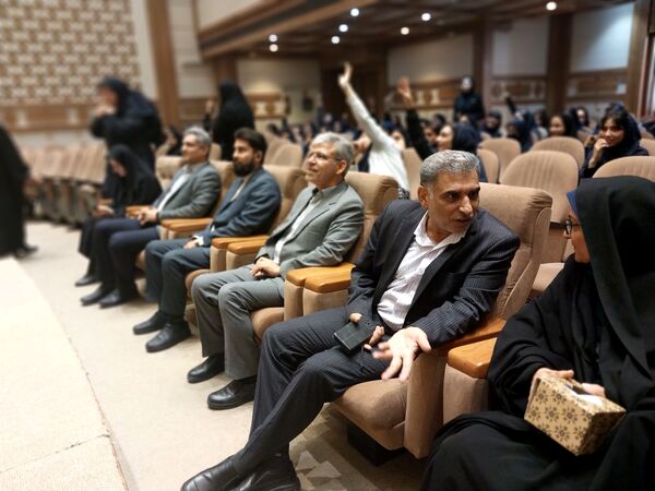 جشن روز دختر در هنرستان امام حسن مجتبی(ع) با حضور مسئولان ناحیه ۶