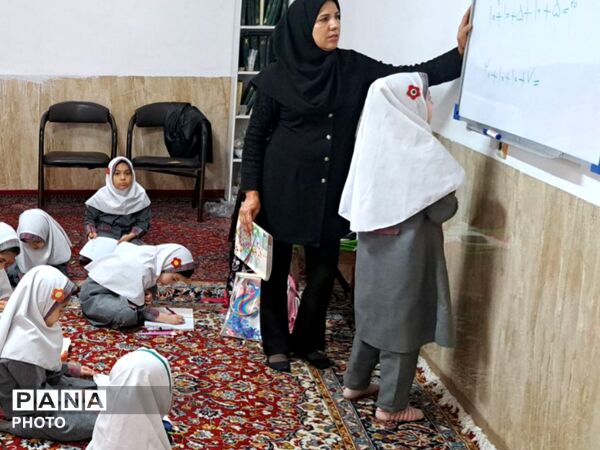از مدرسه تا مسجد، پیوند نور و دانش آینده ای روشن برای ایران
