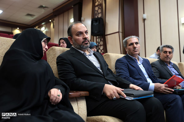 نشست خبری معاون پرورشی و فرهنگی وزارت آموزش و پرورش به مناسبت هفته امور تربیتی