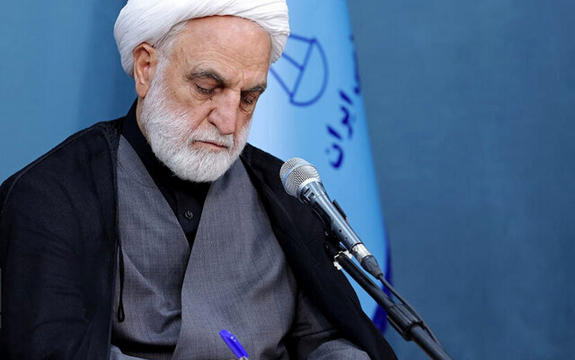 دشمن منتظر خالی شدن خیابان‌هاست، اما این آرزو را به گور می‌برد
