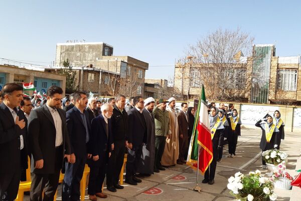 جشن سالگرد پیروزی انقلاب اسلامی در مدارس شهرستان صحنه