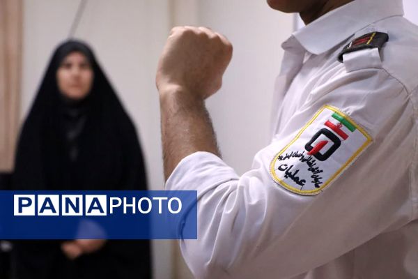 بازدید خبرنگاران پانا ناحیه یک و دو یزد از مرکز شماره ۹ آتشنشانی یزد