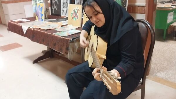 جشنواره‌ امید فردا در مدرسه حاج مهدی رسولی 