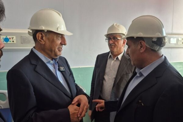 بازدید معاون اجرایی رئیس‌جمهور از بیمارستان ۴۰۰ تختخوابی لاکان