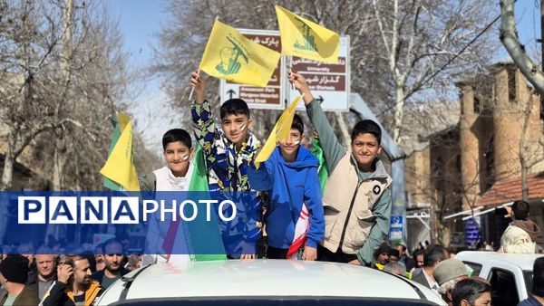 حضور پرشور مردم سپیدان در راهپیمایی ۲۲ بهمن