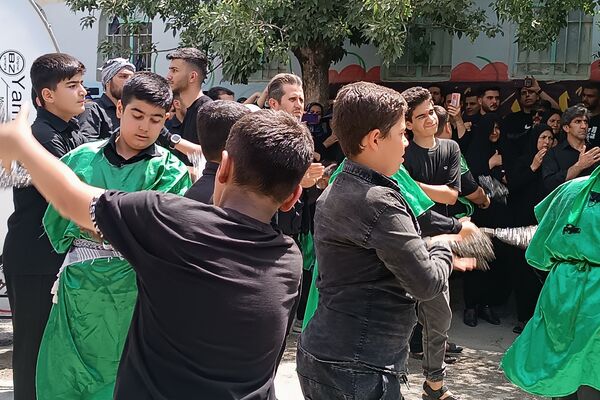 عزاداری مردم کرمانشاه در تاسوعای حسینی