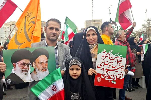 ۲۲ بهمن در ورامین، حماسه ای به وسعت یک شهر