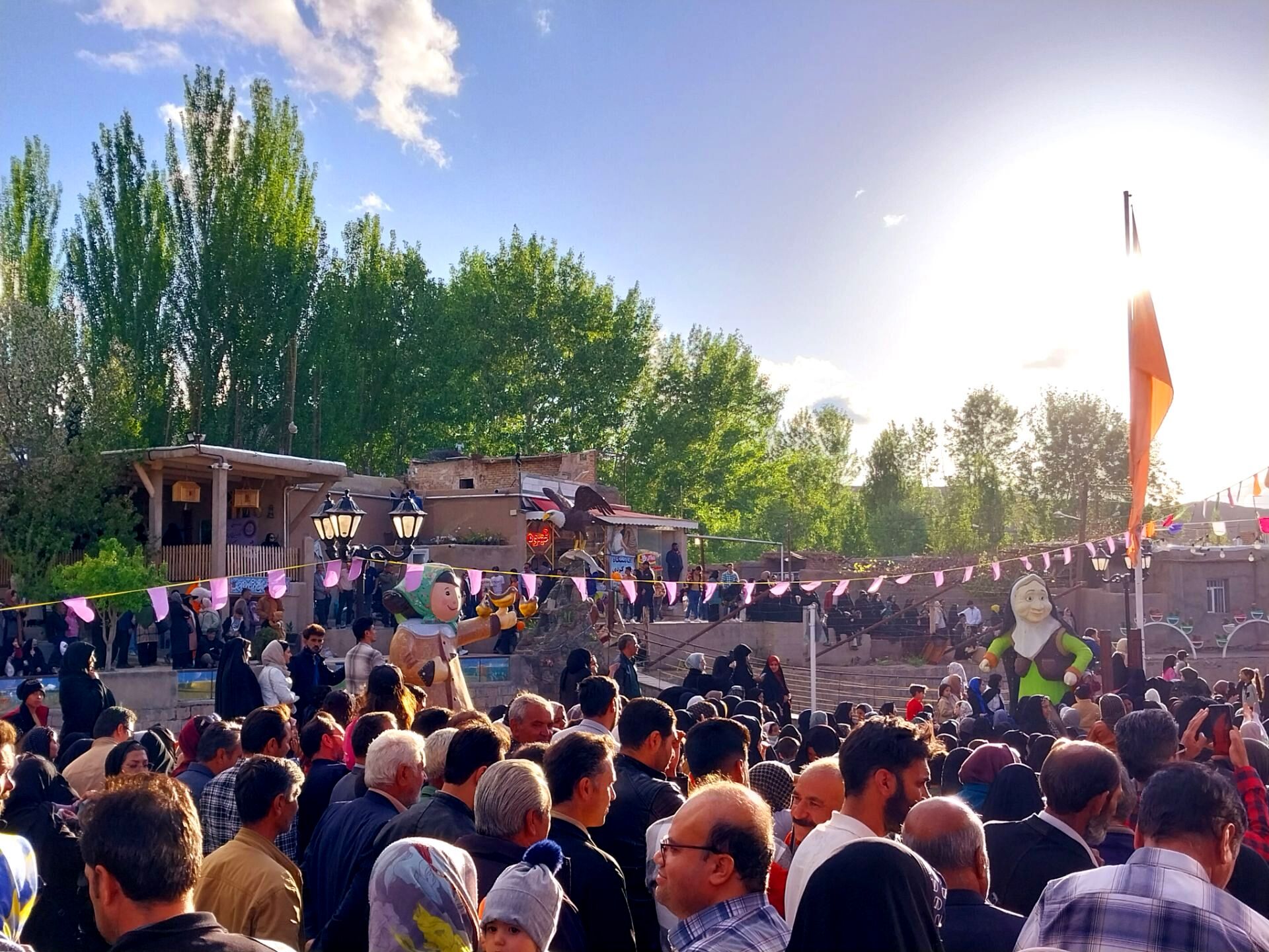 جشنواره ریواس در کوهسرخ