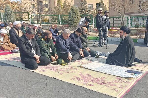 اقامه نماز باران در پردیس