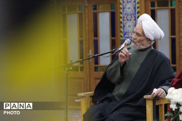 هفتمین روز بزرگداشت امام امت در مسجد روضه محمدیه یزد