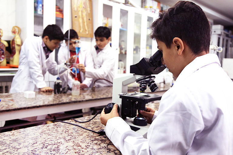  توانستم از خرابی یخ‌ساز تا موفقیت پژوهش پیش بروم