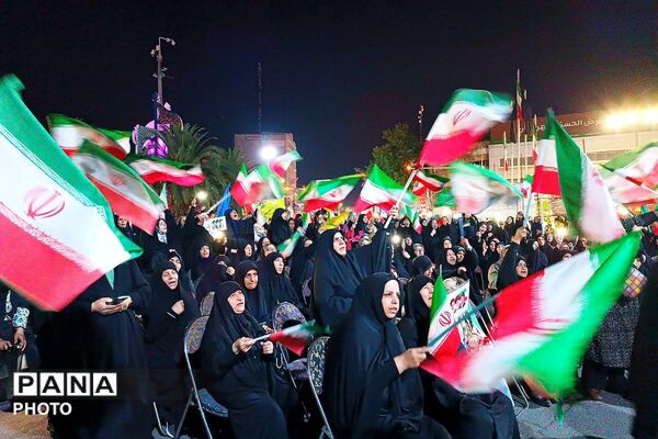 اجتماع باشکوه مردمی موج هفتاد و یکم در ورامین با حضور گسترده مردم