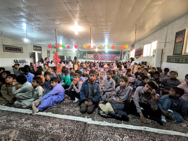 جشن اعیاد شعبانیه و تقدیر از دانش‌آموزان برتر آموزشگاه شهید بهشتی مزرعه
