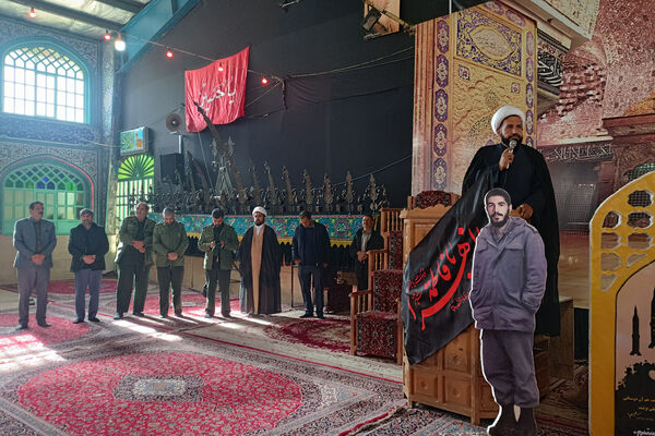 استقبال بی‌نظیر دانش‌آموزان و فرهنگیان شهرستان آباده از شهید گمنام
