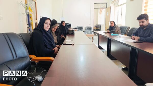 جلسه هماهنگی اجرای طرح ملی «مدرسه همدل، ایران همدل» در سازمان دانش‌آموزی استان کهگیلویه و بویراحمد
