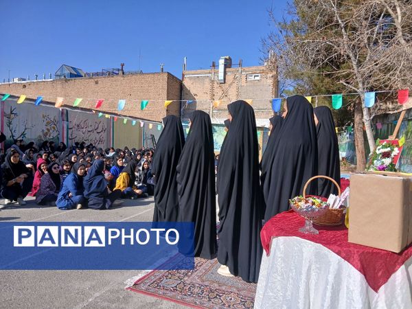 جشن اعیاد شعبانیه در هنرستان تلاش