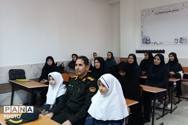 مدرسه سیدمهدی موجانی میزبان فرزندان شهید کریم نجف قلی زاده