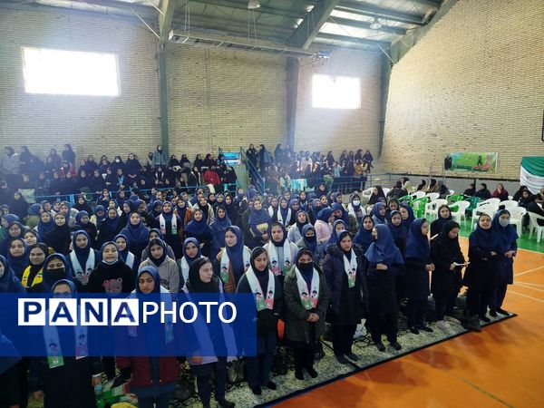 اجتماع بزرگ یاوران انقلاب، پیشتازان مقاومت در شهرستان فاروج 