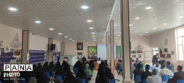 انجمن  اولیا و مربیان  هنرستان فنی شهید مدرس (ره) کاشمر