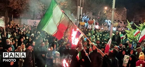 تجمع و راهپیمایی مردم بجنورد برای بیعت با رهبر جدید