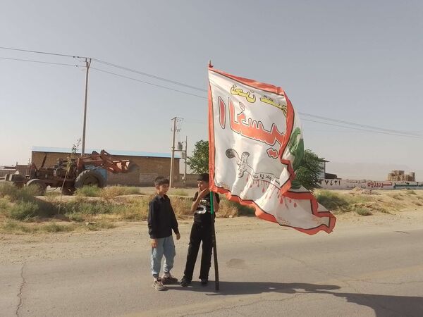 عزاداری هیئت زنجیر زنی روستای نقاب در روز تاسوعای حسینی