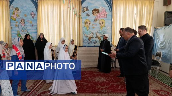 نماز مهمترین اولویت در مسائل تربیتی مدرسه