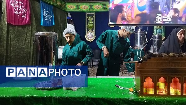 موکب هایی که به عشق حضرت مهدی (ع) از مردم پذیرایی کردند 