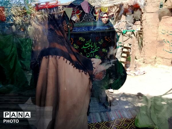 برپایی نمایشگاه «غنچه‌های خونین» در باقرآباد قم