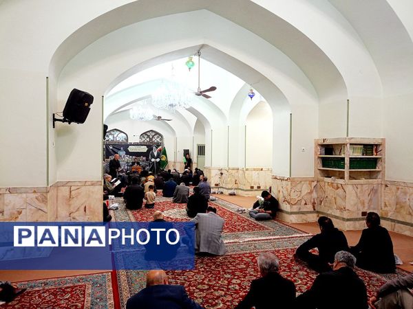 قرائت دعای کمیل در کاشمر