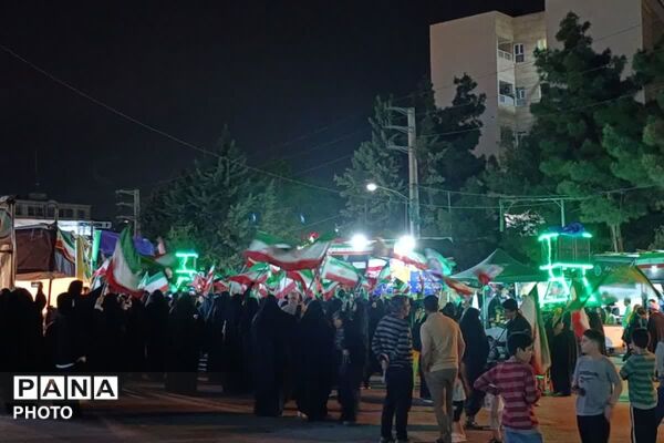 حضور گسترده مردم انقلابی رودهن در تجمعات خودجوش مردمی