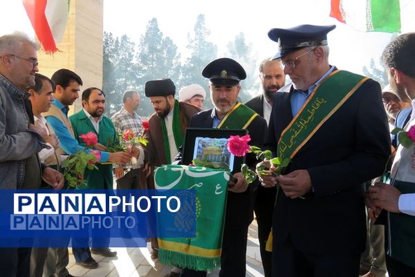 استقبال از خادمان حرم حضرت فاطمه معصومه (س) در شهر درق