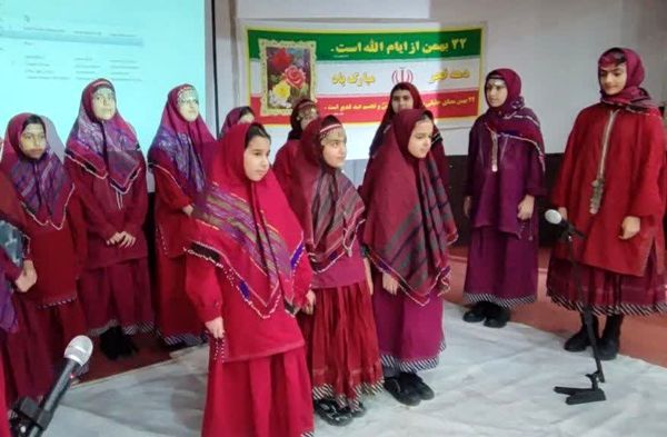 برگزاری اولین جشنواره شهرستانی سرود فجر در گالیکش