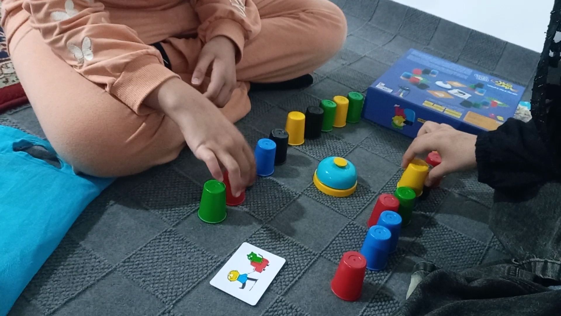  حضور دانش آموزان وکودکان در مجموعه فرهنگی آدینه شهر بار