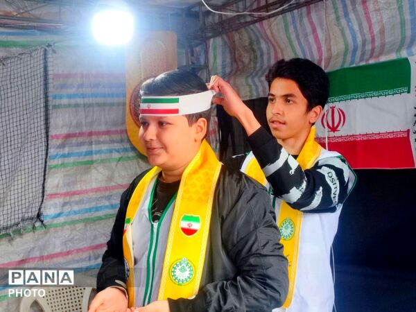 برپایی موکب سازمان دانش‌آموزی در حاشیه اجتماعات جنگ رمضان در همدان