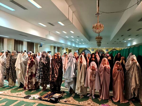 لحظات ناب اعتکاف دانش‌آموزی دختران در جاسک