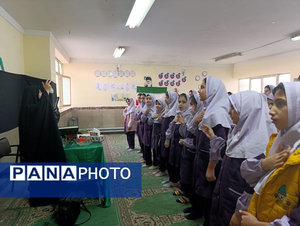 محفل انس با قرآن در مدارس شهرستان ایلام