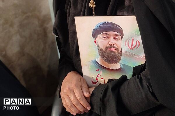 طنین یاد و نام شهدای مقاومت در مصلای شهرستان قدس