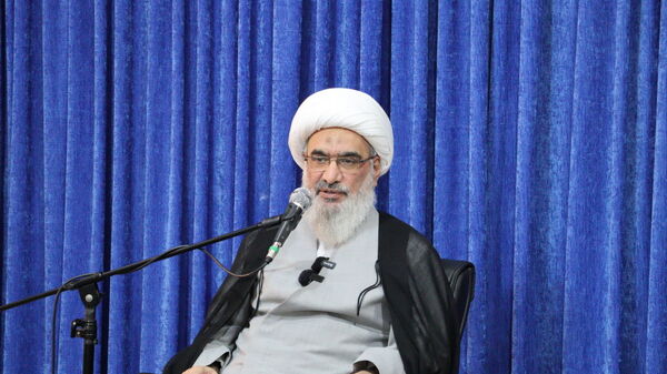 دیدار نخبگان دانش‌آموزی با نماینده ولی فقیه در استان بوشهر 
