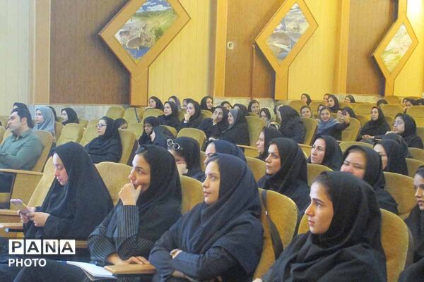 معلمان در مسیر آموزش هوشمند